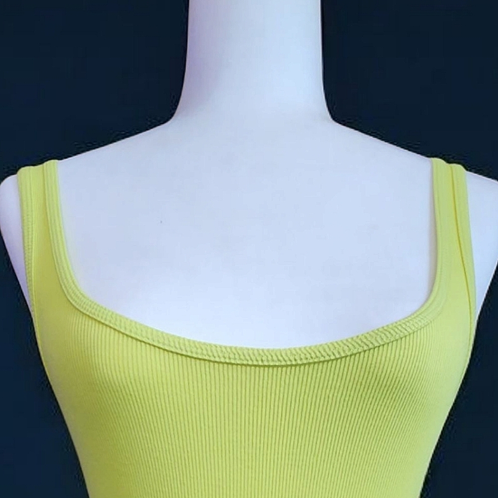 💖Bright Yellow Ribbed Tank Top Size S - Picture 2 of 3